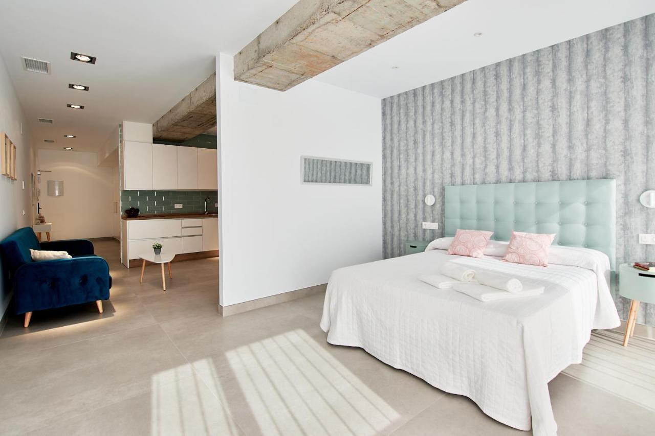 9 NIDOS Céntrica Suites - Nuevo Plasencia Esterno foto
