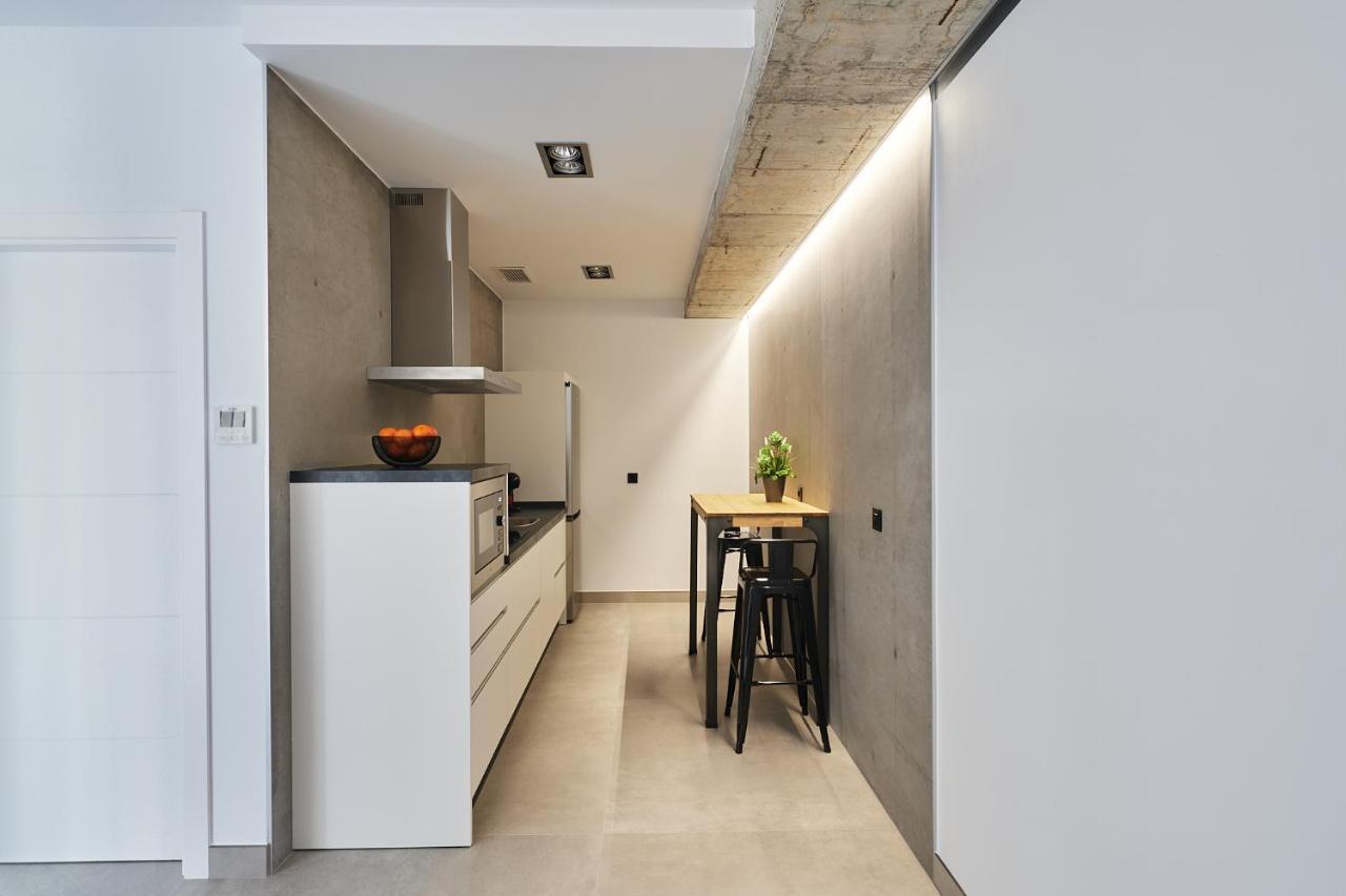 9 NIDOS Céntrica Suites - Nuevo Plasencia Esterno foto