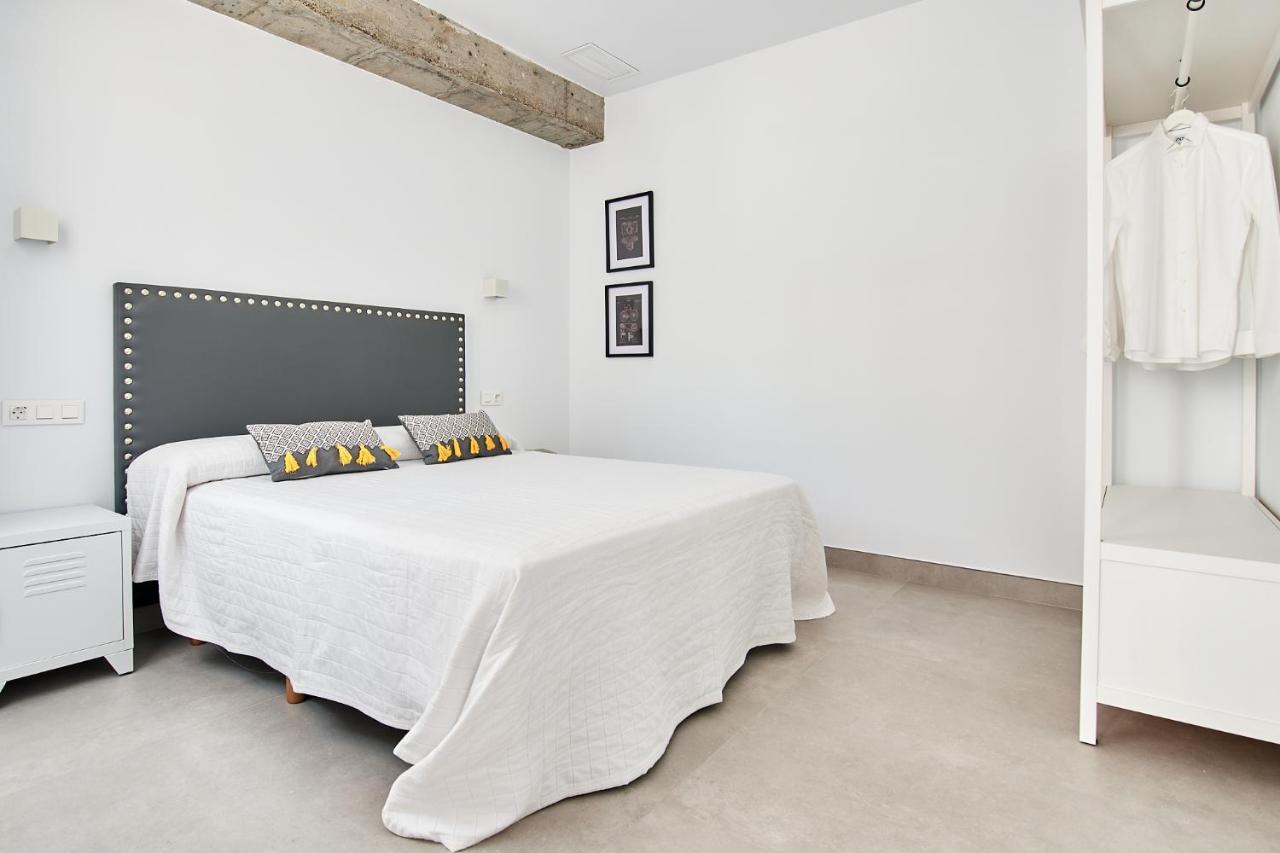 9 NIDOS Céntrica Suites - Nuevo Plasencia Esterno foto