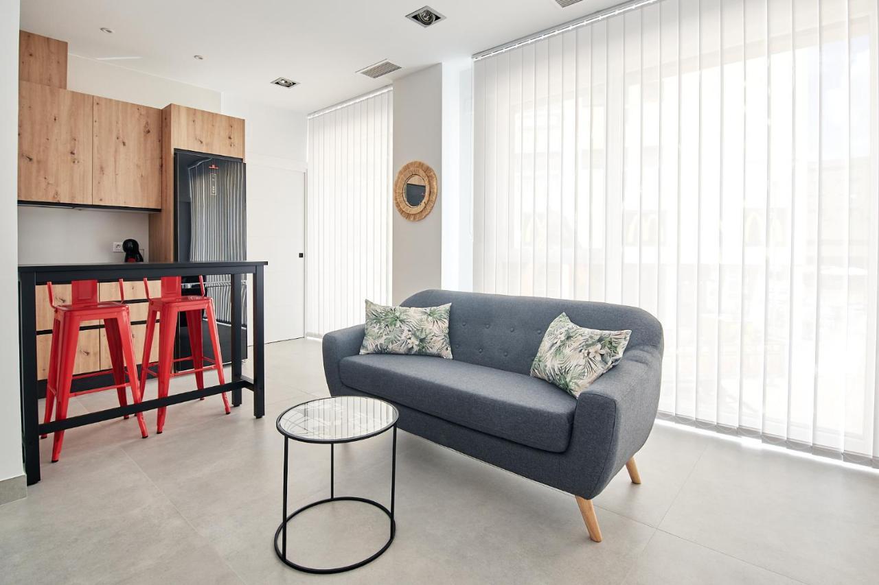 9 NIDOS Céntrica Suites - Nuevo Plasencia Esterno foto