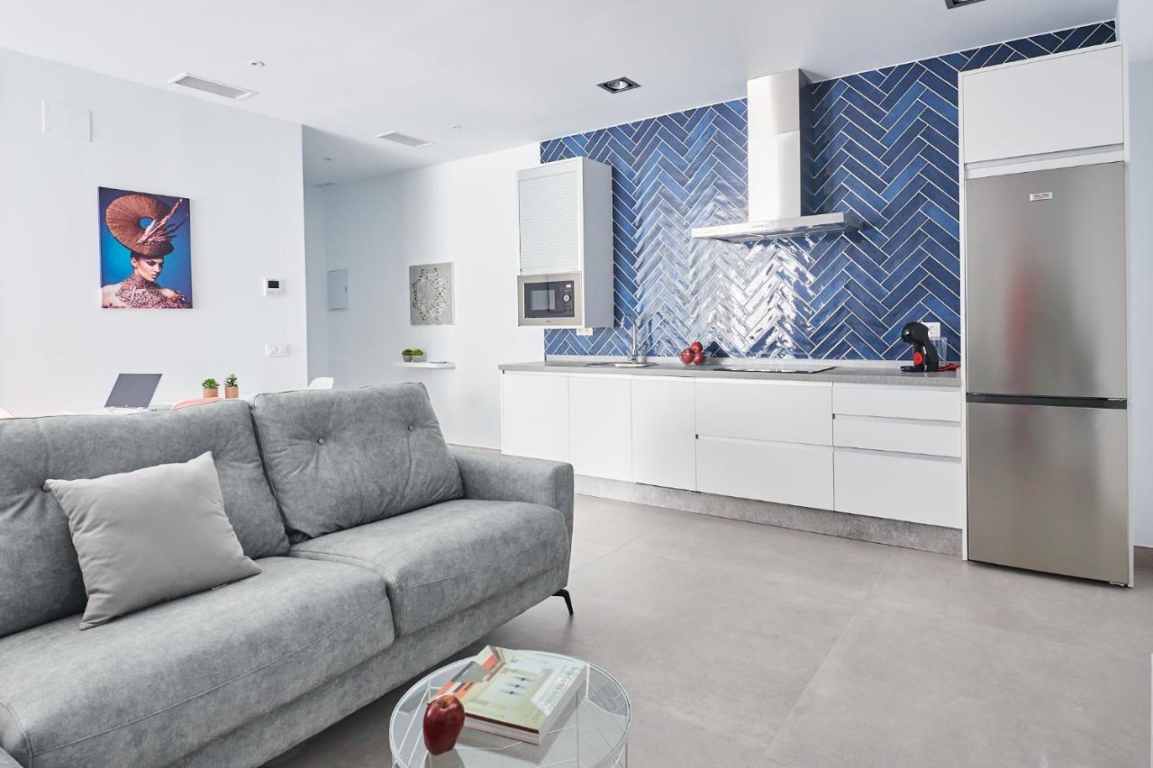 9 NIDOS Céntrica Suites - Nuevo Plasencia Esterno foto