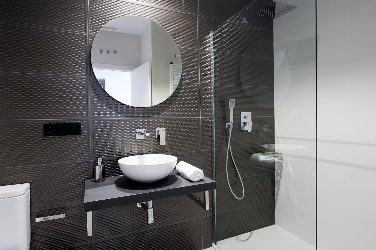 9 NIDOS Céntrica Suites - Nuevo Plasencia Esterno foto